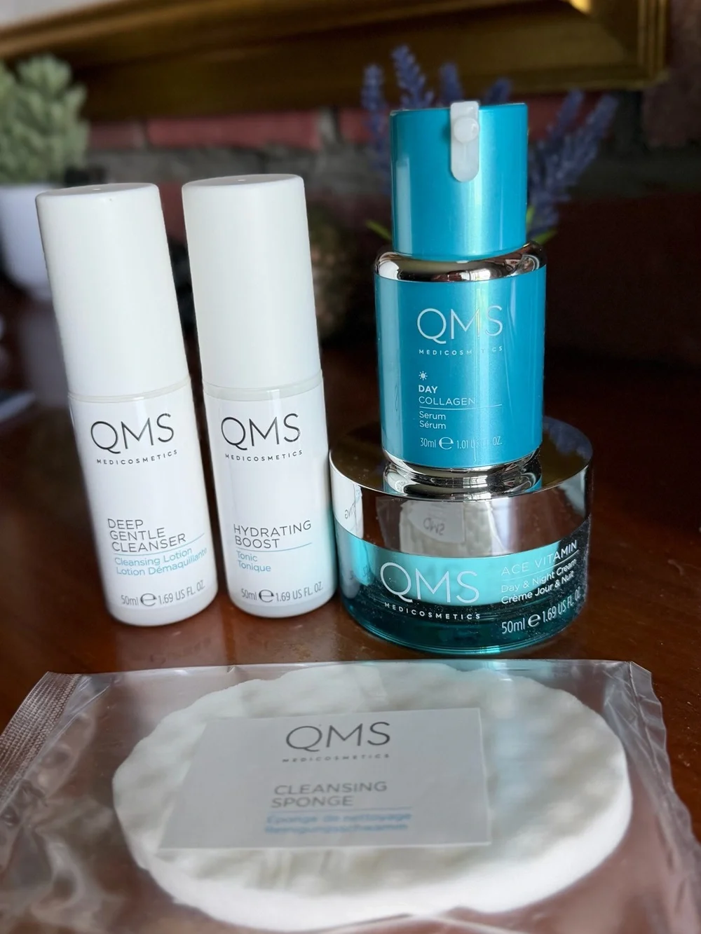 QMS Medicosmetics Refresh and Renew Day Collection Limited Edition - Picture 8 of 15